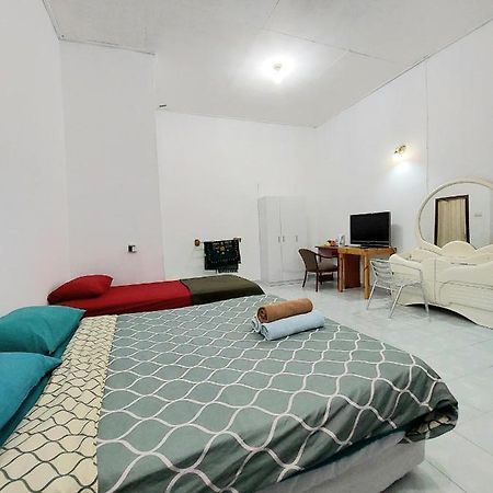 Rumah Rehat Qnm Holidays Kuala Terengganu Esterno foto
